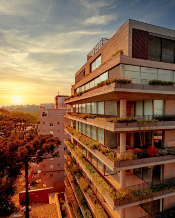 Apartamento com 4 Quartos à Venda, 459 m² em Cabral - Curitiba