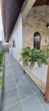 Imagem Casa com 4 Quartos à Venda, 170 m² em Centro - Ubatuba