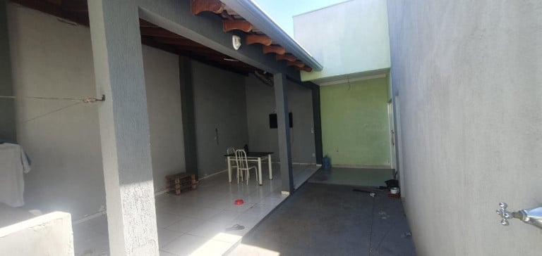 Imagem Casa com 2 Quartos à Venda, 200 m² em Jardim Universitário - Cuiabá