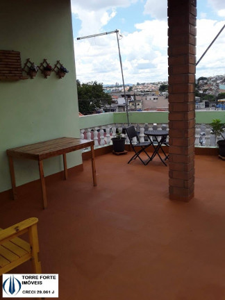 Casa com 5 Quartos à Venda, 200 m² em Vila Ré - São Paulo