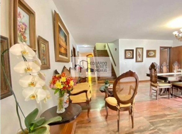 Foto do imóvel: Casa com 5 Quartos à Venda,  em Mangabeiras - Belo Horizonte