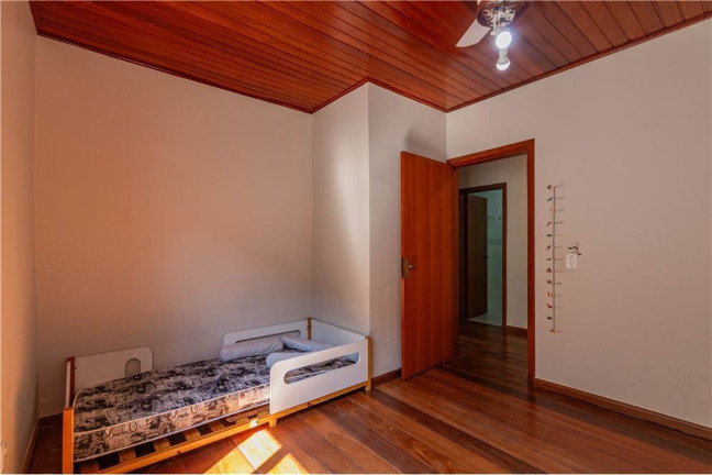 Imagem Casa com 3 Quartos à Venda, 167 m² em São Sebastião - Porto Alegre
