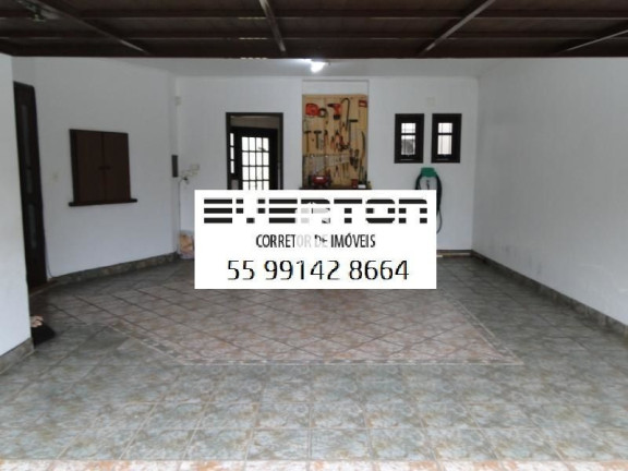 Imagem Casa com 4 Quartos à Venda, 330 m² em São José - Santa Maria