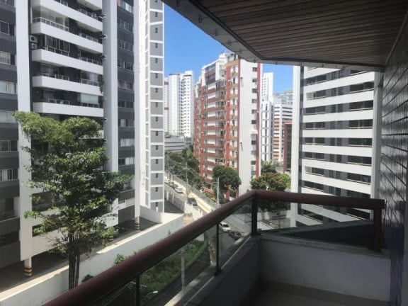 Imagem Apartamento com 3 Quartos à Venda, 105 m² em Candeal - Salvador
