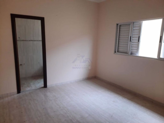 Imagem Casa com 3 Quartos à Venda, 180 m² em Centro - Guararapes