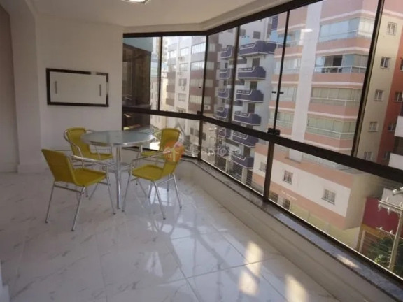 Imagem Apartamento com 3 Quartos à Venda, 320 m² em Centro - Capão Da Canoa