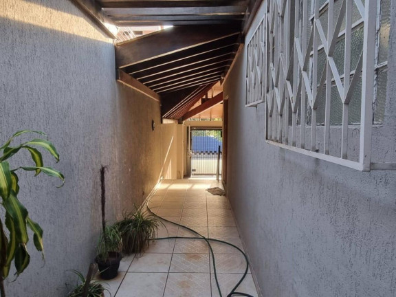 Imagem Casa com 3 Quartos à Venda, 204 m² em Centro - Campo Grande