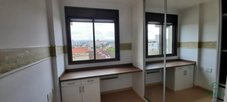 Apartamento com 2 Quartos à Venda, 65 m² em Farroupilha - Porto Alegre