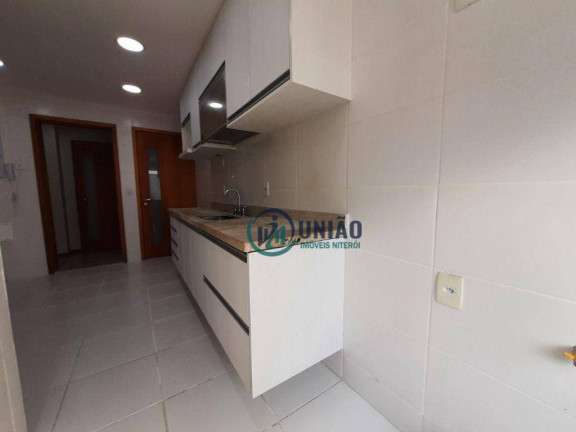 Imagem Apartamento com 4 Quartos à Venda, 146 m² em Camboinhas - Niterói