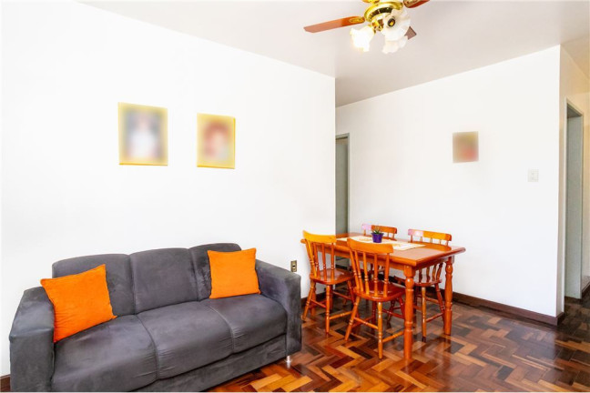 Apartamento com 2 Quartos à Venda, 53 m² em Menino Deus - Porto Alegre