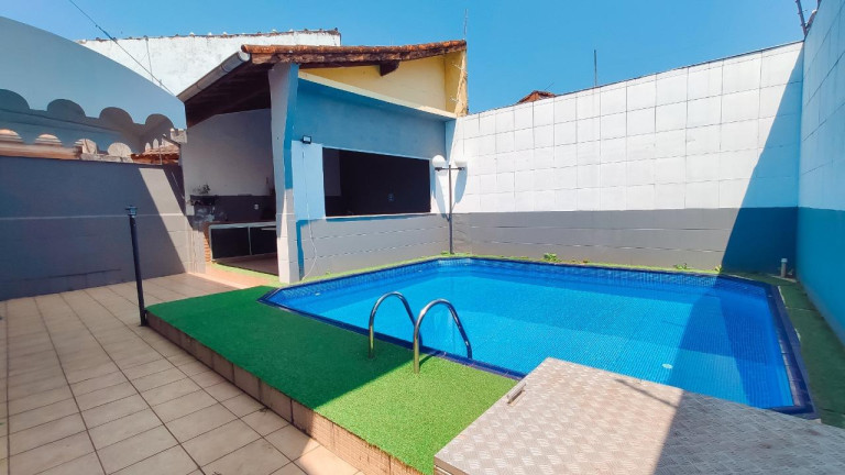 Imagem Sobrado com 4 Quartos à Venda, 275 m² em Caiçara - Praia Grande