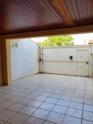 Imagem Sobrado com 3 Quartos à Venda, 144 m² em Vila São José - Taubaté