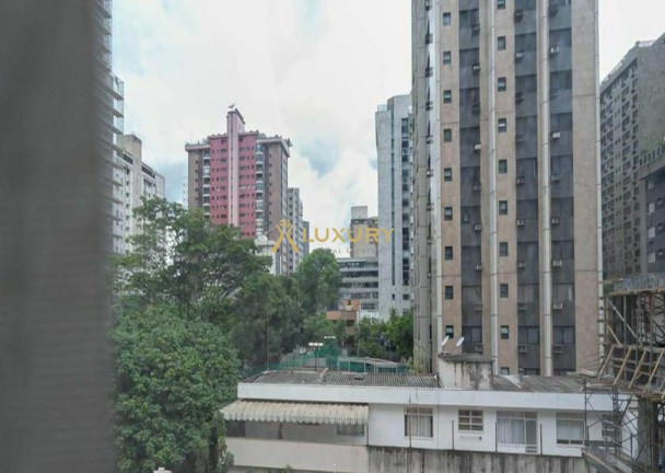 Imagem Imóvel com 4 Quartos à Venda, 130 m² em Lourdes - Belo Horizonte
