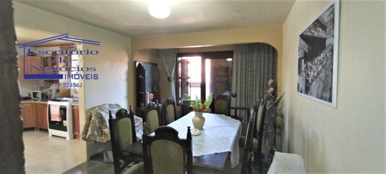 Imagem Casa com 4 Quartos à Venda, 250 m² em Agronomia - Porto Alegre