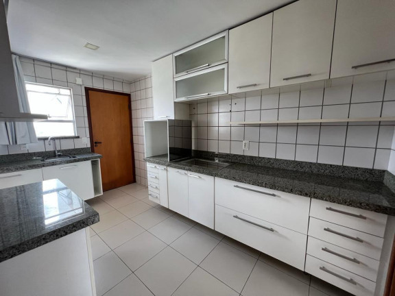 Imagem Apartamento com 4 Quartos à Venda, 134 m² em Jóquei - Teresina