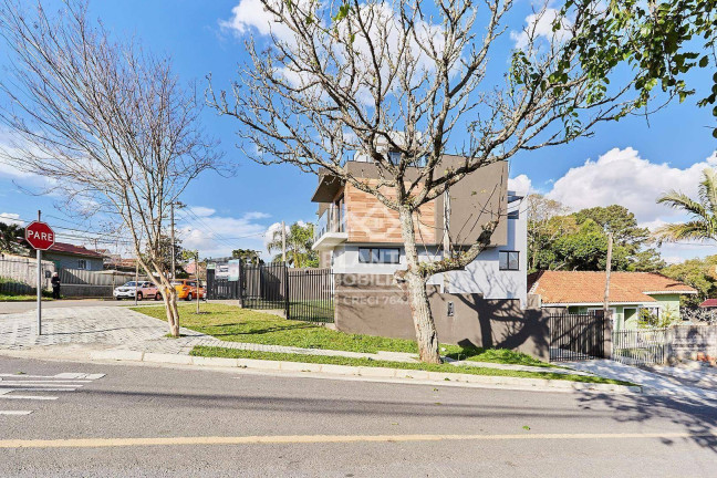 Foto do imóvel: Sobrado com 3 Quartos à Venda, 176 m² em Abranches - Curitiba