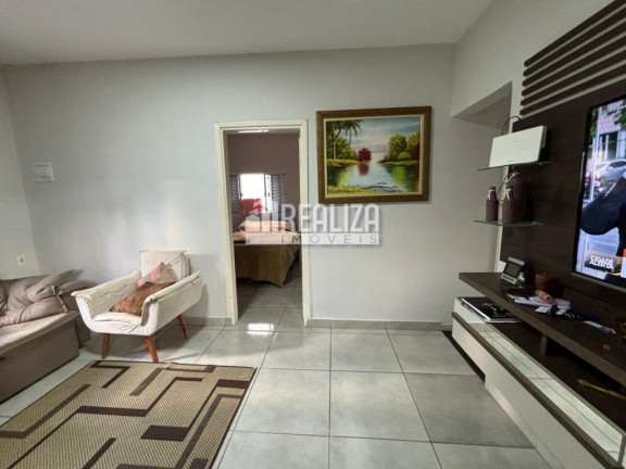 Imagem Casa com 3 Quartos à Venda, 465 m² em Fabrício - Uberaba