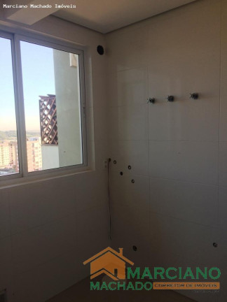 Imagem Cobertura com 3 Quartos à Venda, 190 m² em Centro - Santa Maria