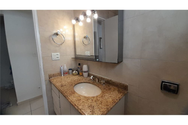 Imagem Apartamento com 3 Quartos à Venda, 76 m² em Moema - São Paulo