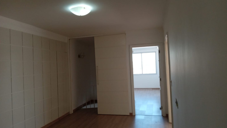 Imagem Apartamento com 3 Quartos à Venda, 250 m² em Vila Paulicéia - São Paulo