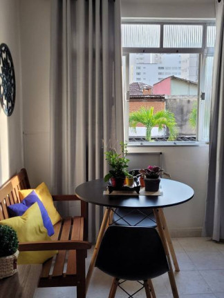 Imagem Apartamento com 2 Quartos à Venda, 65 m² em Embaré - Santos
