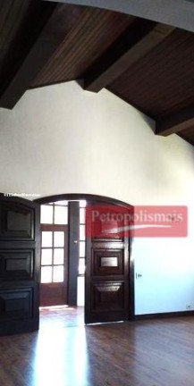 Imagem Casa com 3 Quartos à Venda, 166 m² em São Sebastião - Petrópolis
