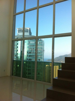 Imagem Cobertura com 3 Quartos à Venda, 330 m² em Centro - Balneário Camboriú