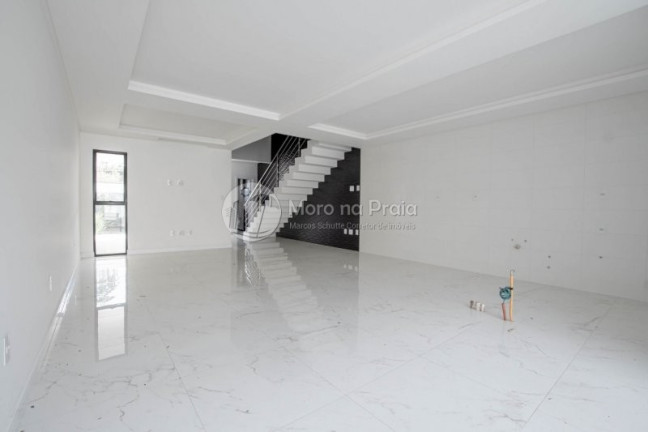 Imagem Casa com 3 Quartos à Venda, 188 m² em Ressacada - Itajaí