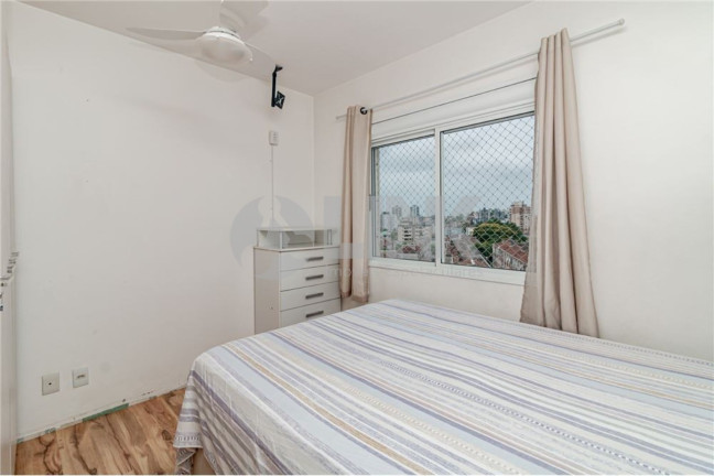 Imagem Apartamento com 3 Quartos à Venda, 68 m² em Vila Ipiranga - Porto Alegre