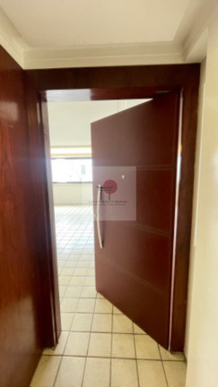 Imagem Apartamento com 4 Quartos à Venda, 177 m² em Parnamirim - Recife