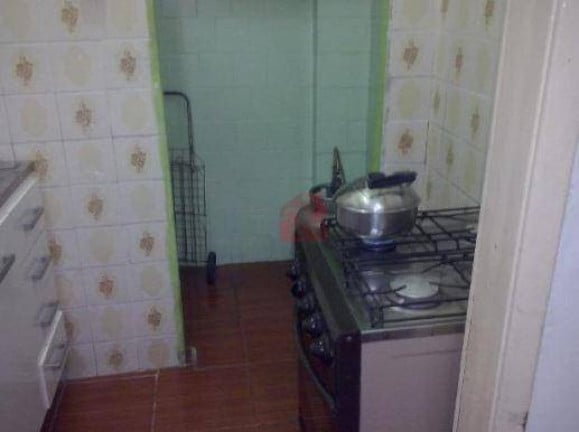 Imagem Apartamento com 1 Quarto à Venda, 28 m² em Floresta - Porto Alegre