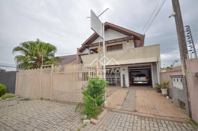 Foto do imóvel: Casa com 4 Quartos à Venda,  em Pinheirinho - Curitiba
