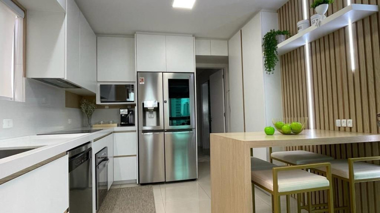 Imagem Apartamento com 3 Quartos à Venda, 140 m² em Centro - Balneário Camboriú