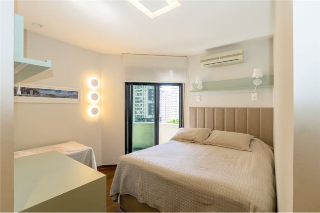 Imagem Apartamento com 3 Quartos à Venda, 200 m² em Campo Belo - São Paulo