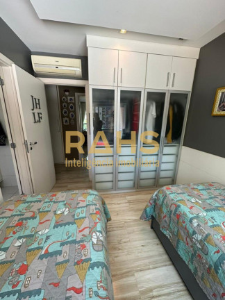 Imagem Apartamento com 3 Quartos à Venda, 161 m² em Centro - Joinville