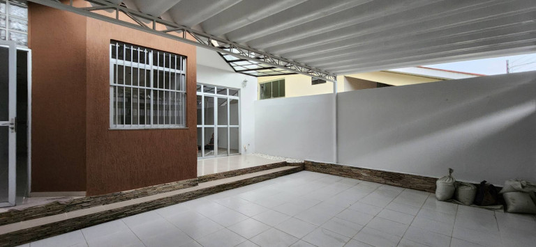 Imagem Casa com 3 Quartos à Venda, 250 m² em Ponta Negra - Manaus