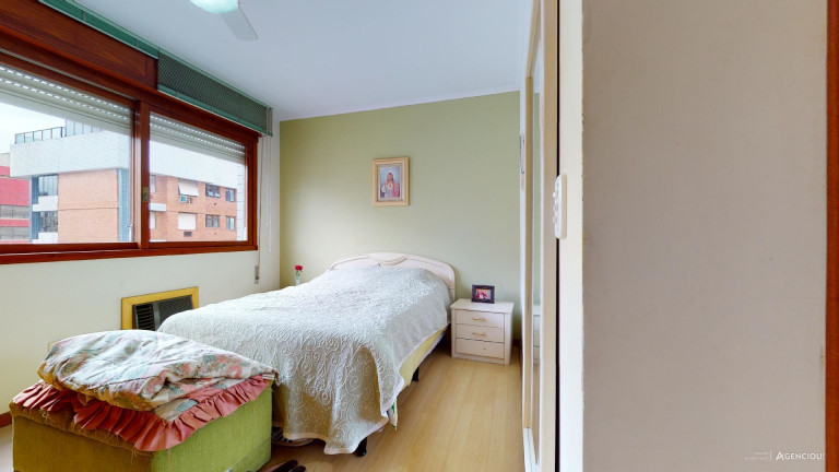 Imagem Apartamento com 3 Quartos à Venda, 125 m² em Jardim Lindoia - Porto Alegre
