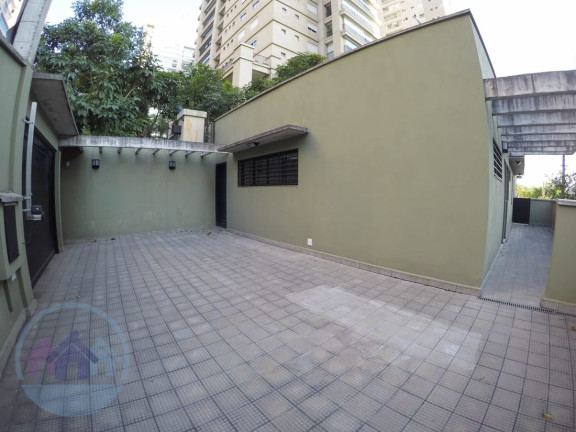 Casa com 6 Quartos à Venda, 350 m² em Campo Belo - São Paulo