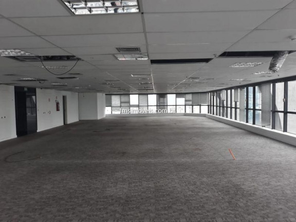 Imagem Imóvel Comercial para Alugar, 3.950 m² em Bela Vista - São Paulo