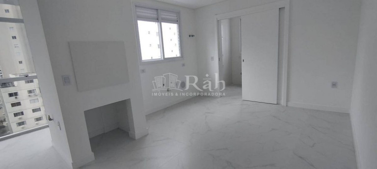 Imagem Apartamento com 3 Quartos à Venda, 118 m² em Centro - Balneário Camboriú