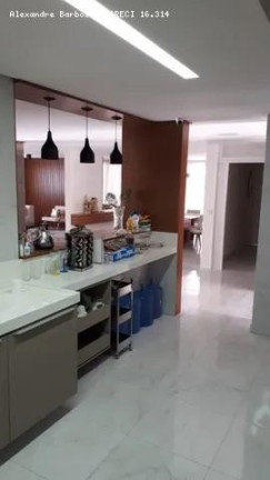 Imagem Casa com 3 Quartos à Venda, 450 m² em Prado - Recife