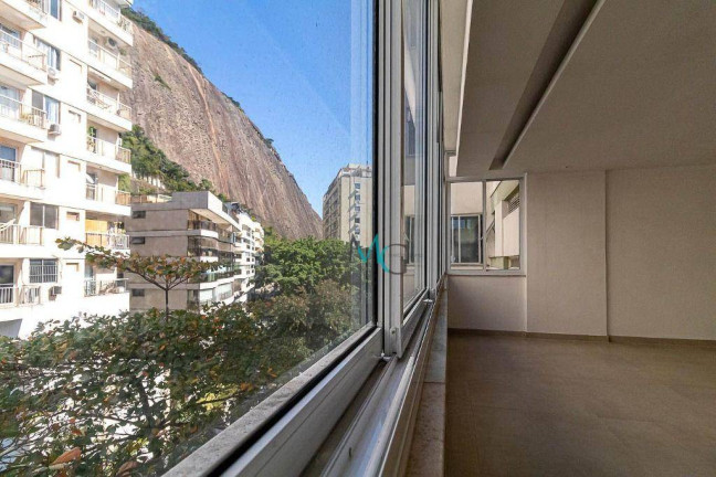 Imagem Apartamento com 4 Quartos à Venda, 155 m² em Lagoa - Rio De Janeiro