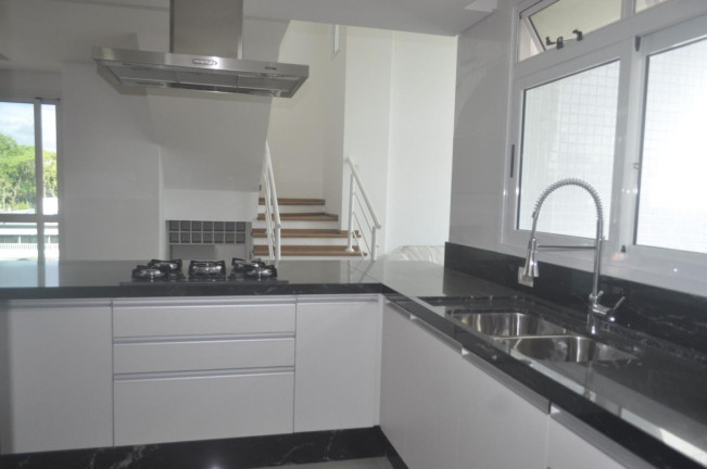 Imagem Apartamento com 2 Quartos à Venda, 130 m² em água Verde - Curitiba