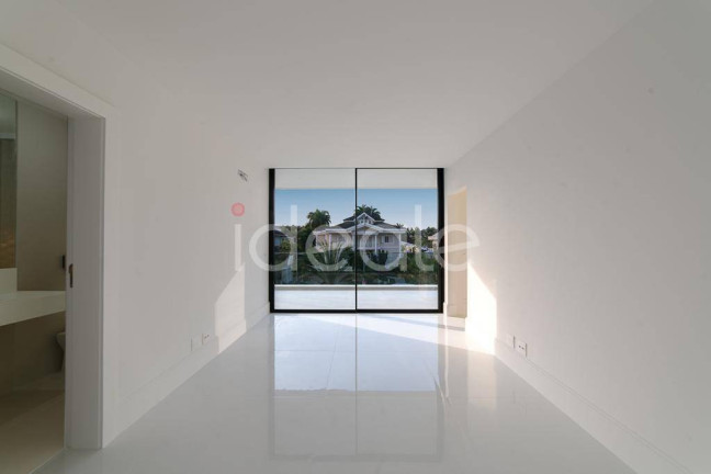 Imagem Casa com 5 Quartos à Venda, 1.260 m² em Barra Da Tijuca - Rio De Janeiro