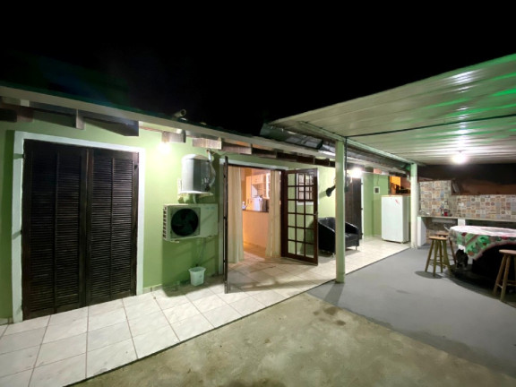 Imagem Casa com 2 Quartos para Temporada, 70 m² em Estufa Ii - Ubatuba