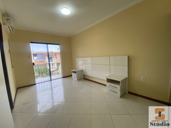 Imagem Casa com 3 Quartos à Venda, 143 m² em Santa Mônica - Feira De Santana