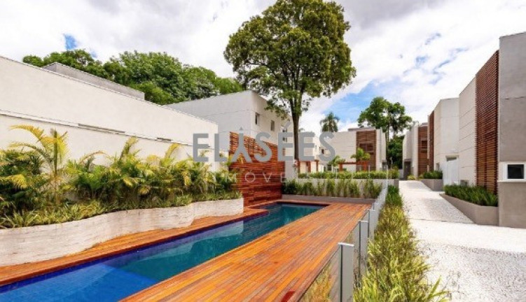 Casa com 4 Quartos à Venda, 398 m² em Granja Julieta - São Paulo
