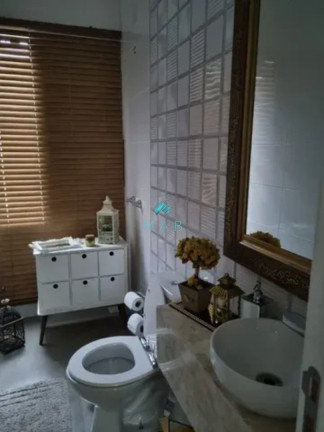 Imagem Casa com 3 Quartos à Venda, 235 m² em Cachoeira Do Bom Jesus - Florianópolis