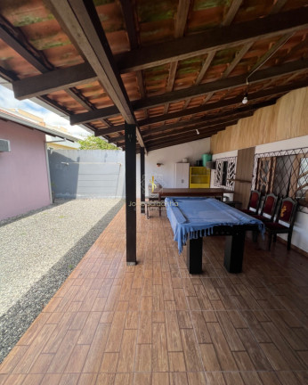 Imagem Casa com 3 Quartos à Venda, 195 m² em Balneário Eliane - Guaratuba