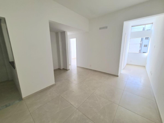 Imagem Apartamento com 2 Quartos à Venda, 60 m² em Copacabana - Rio De Janeiro